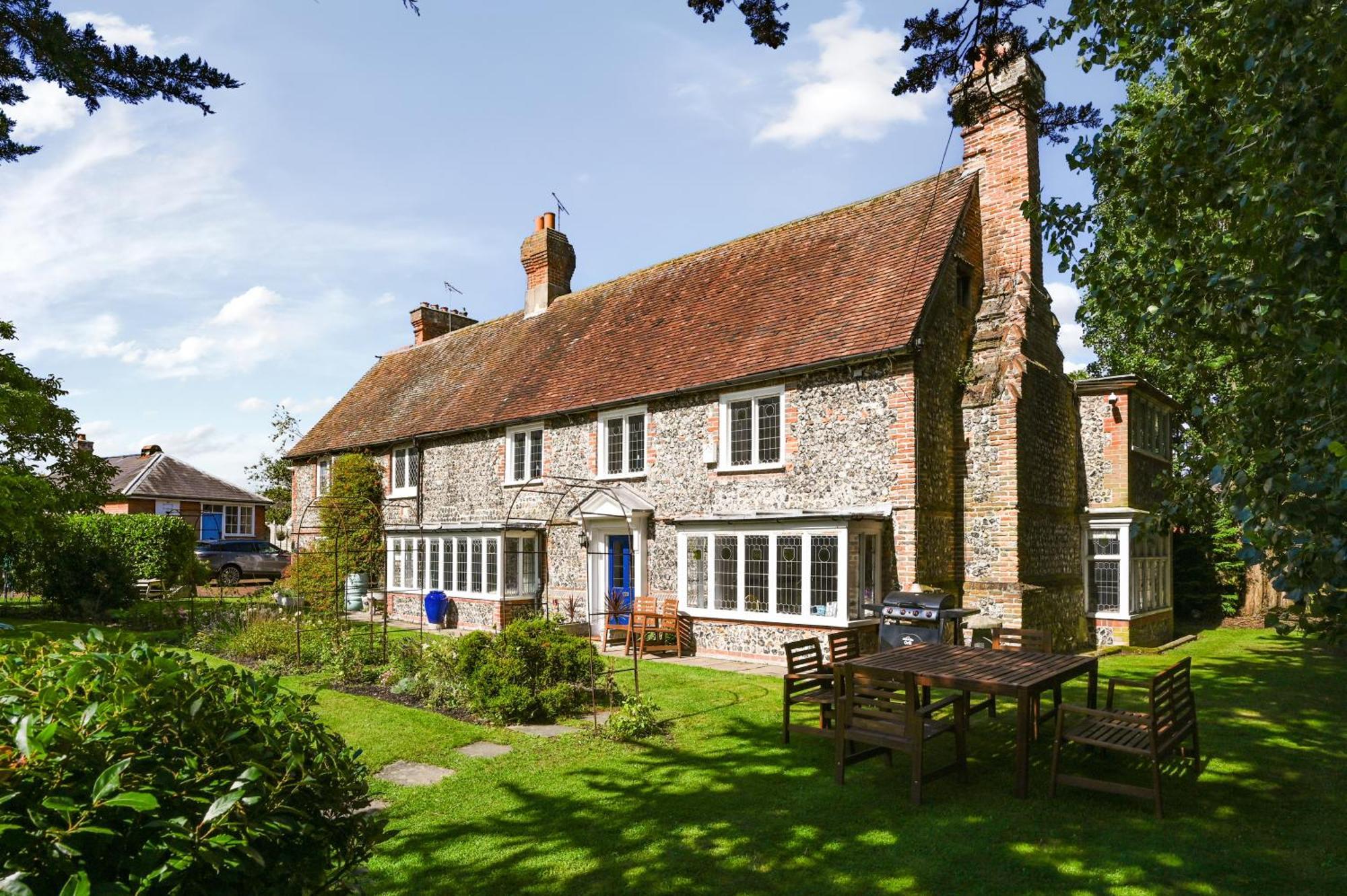 Villa Walnut Tree House Rustington Exterior foto